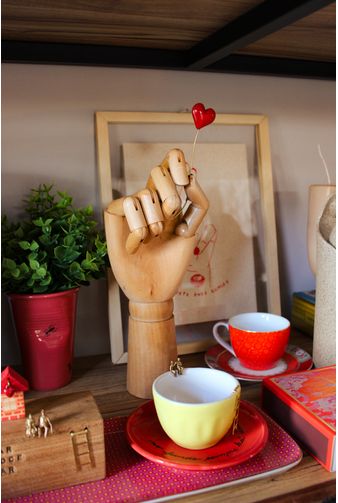 Escultura Decorativa Em Tuas Maos Coracao Paty Fernandes